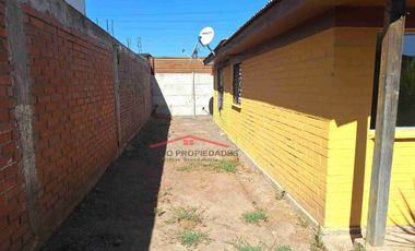 Se Arrienda Funcional Casa Aislada de un piso con Gran Terreno, Villa Padre Hurtado, Artificio,  comuna de La Calera