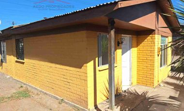Se Arrienda Funcional Casa Aislada de un piso con Gran Terreno, Villa Padre Hurtado, Artificio,  comuna de La Calera