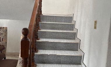 Hermosa casa amplia, cerca del tren suburbano, del centro de cuautitlan,moderna, muy iluminada,tres Recámaras.jardín propio.