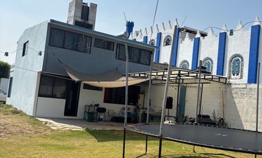 Hermosa casa amplia, cerca del tren suburbano, del centro de cuautitlan,moderna, muy iluminada,tres Recámaras.jardín propio.