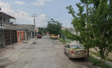 LINDA CASA EN REMATE EN  AUSTRALIA, SALTILLO, COAHUILA.
