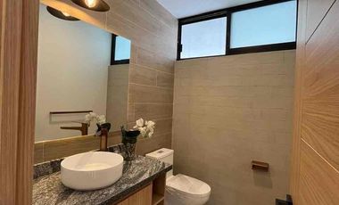 Amplia Casa en Venta, en parque Berna lomas II, 4 Recámaras