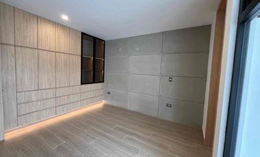 Amplia Casa en Venta, en parque Berna lomas II, 4 Recámaras