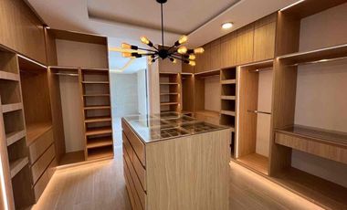 Amplia Casa en Venta, en parque Berna lomas II, 4 Recámaras