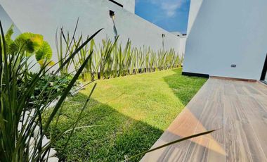 Amplia Casa en Venta, en parque Berna lomas II, 4 Recámaras