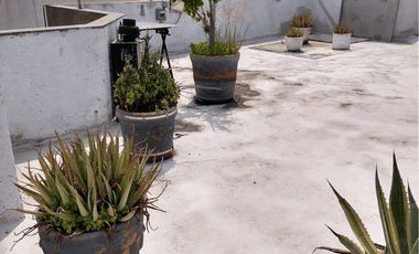 SE VENDE CASA CON EXCELENTE UBICACIÓN EN TLALNEPANTLA