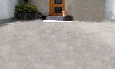 SE VENDE CASA CON EXCELENTE UBICACIÓN EN TLALNEPANTLA