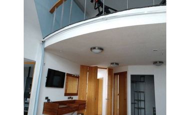 SE VENDE CASA CON EXCELENTE UBICACIÓN EN TLALNEPANTLA