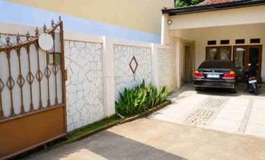 Dijual Cepat Rumah 1 Lantai, Luas, Strategis, Pinggir jalan raya,  SHM, di Kalimulya, Pondok Rajeg - Depok