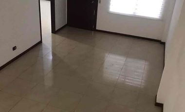 alquilo casa de 5 dormitorios en ciudad celeste