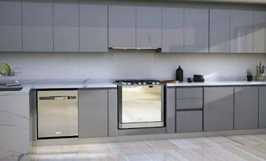 SE VENDE PH TOTALMENTE REMODELADO EN LOMAS VERDES