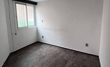 SE VENDE PH TOTALMENTE REMODELADO EN LOMAS VERDES