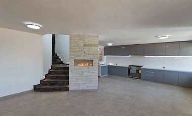SE VENDE PH TOTALMENTE REMODELADO EN LOMAS VERDES
