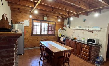 HERMOSO CHALET EN DOS PLANTAS BARRIO ALFAR