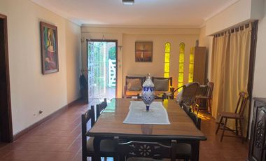 HERMOSO CHALET EN DOS PLANTAS BARRIO ALFAR