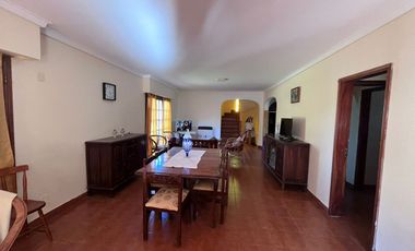 HERMOSO CHALET EN DOS PLANTAS BARRIO ALFAR
