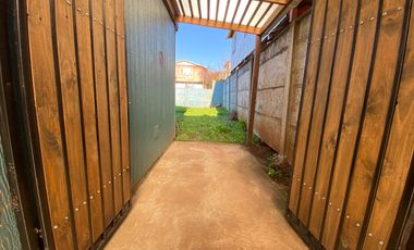 Casa en venta con dos dormitorios un baño estacionamiento y bodega con subsidio habitacional