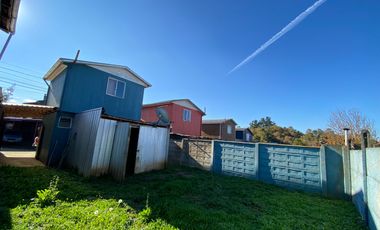 Casa en venta con dos dormitorios un baño estacionamiento y bodega con subsidio habitacional
