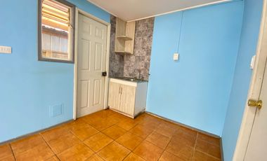 Casa en venta con dos dormitorios un baño estacionamiento y bodega con subsidio habitacional