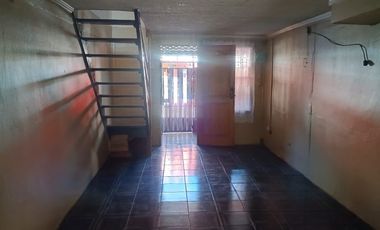 SE VENDE PROPIEDAD EN RENCA, BUENA UBICACIÓN,  DOS HABITACIONES, BAÑO, COMEDOR, COCINA, PATIO TRASERO Y DELANTERO