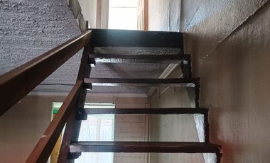 SE VENDE PROPIEDAD EN RENCA, BUENA UBICACIÓN,  DOS HABITACIONES, BAÑO, COMEDOR, COCINA, PATIO TRASERO Y DELANTERO