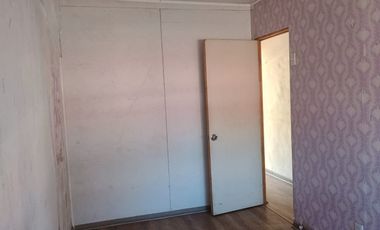 SE VENDE PROPIEDAD EN RENCA, BUENA UBICACIÓN,  DOS HABITACIONES, BAÑO, COMEDOR, COCINA, PATIO TRASERO Y DELANTERO