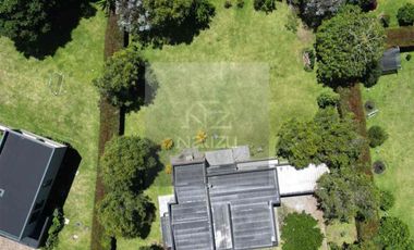 Casa campestre en Urbanización cerrada El Carmen de Viboral vía Rionegro