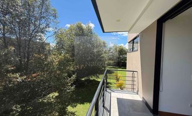 Casa campestre en Urbanización cerrada El Carmen de Viboral vía Rionegro