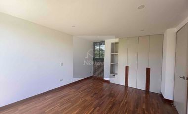 Casa campestre en Urbanización cerrada El Carmen de Viboral vía Rionegro