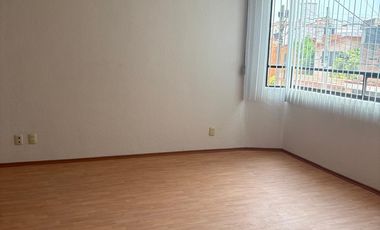 JARDINES DE BELLAVISTA, CIUDAD SATELITE CASA AMPLIA EN RENTA, EXCELENTE UBICACIÓN