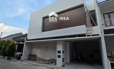 Rumah Baru Cluster Dijual di Colomadu Dekat De Tjolomadoe