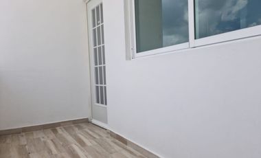Renta casa nueva 4 recámaras muy cerca de Av. Tecnológico y del Colegio Nuevo Continente