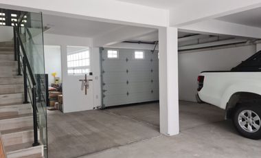 Renta casa nueva 4 recámaras muy cerca de Av. Tecnológico y del Colegio Nuevo Continente