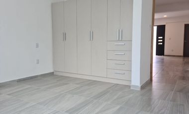 Renta casa nueva 4 recámaras muy cerca de Av. Tecnológico y del Colegio Nuevo Continente