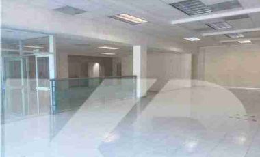 LOCAL PREMIUM CON 215.83 m² EN EL EXCLUSIVO 