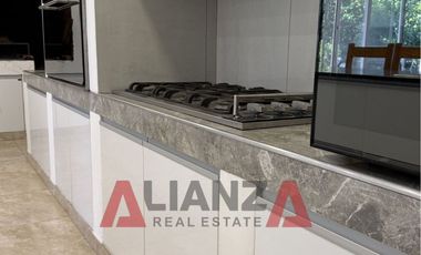 San José 5000 - 4 Dorm, Cochera para 6 vehiculos, Piscina, Patio, Quincho, 240m2