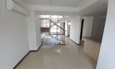 ALQUILO CASA CONJUNTO RESIDENCIAL MULI PALMIRA