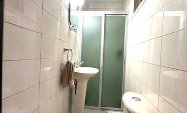 UBICADISIMA CASA EN VENTA EN JARDINES DEL BOSQUE