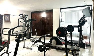 UBICADISIMA CASA EN VENTA EN JARDINES DEL BOSQUE
