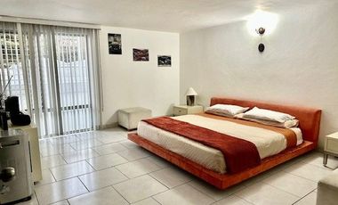 UBICADISIMA CASA EN VENTA EN JARDINES DEL BOSQUE