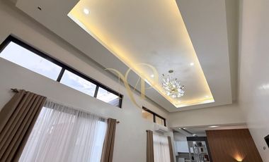 HIGH CEILING 5BR BUNGALOW HOUSE WITH OWN POOL FOR SALE IN ANGELES CITY, PAMPANGA
