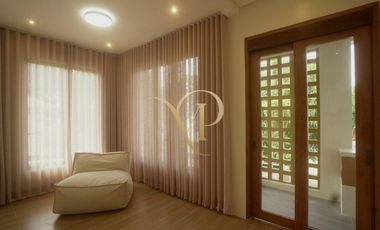 TROPICAL SOLAR POWERED HOUSE WITH OWN POOL FOR SALE IN HACIENDA ROYALE - SAN FERNANDO, PAMPANGA