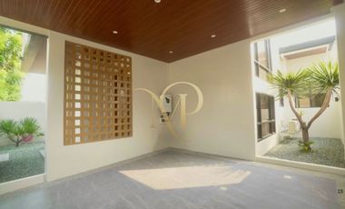 TROPICAL SOLAR POWERED HOUSE WITH OWN POOL FOR SALE IN HACIENDA ROYALE - SAN FERNANDO, PAMPANGA
