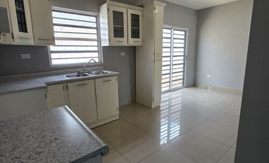 CASA DE RENTA EN PENINSULA RESIDENCIAL MEXICALI