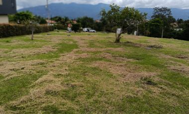 Venta de Lote en Conjunto Cerrado Los Ocobos – Camino al Cuja