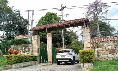 Venta de Lote en Conjunto Cerrado Los Ocobos – Camino al Cuja