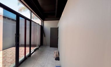 Local Comercial en Renta Dentro de Plaza Jardin Real en Zapopan