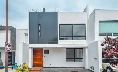 CASA EN VENTA CON RECÁMARA EN PLANTA BAJA UBICADA CERCA DE HERMANOS SERDÁN Y LA CEMENTERA