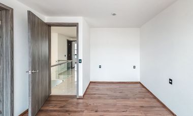 CASA EN VENTA CON RECÁMARA EN PLANTA BAJA UBICADA CERCA DE HERMANOS SERDÁN Y LA CEMENTERA
