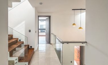CASA EN VENTA CON RECÁMARA EN PLANTA BAJA UBICADA CERCA DE HERMANOS SERDÁN Y LA CEMENTERA